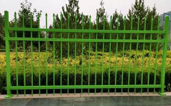 What are the characteristics of zinc steel guardrail?